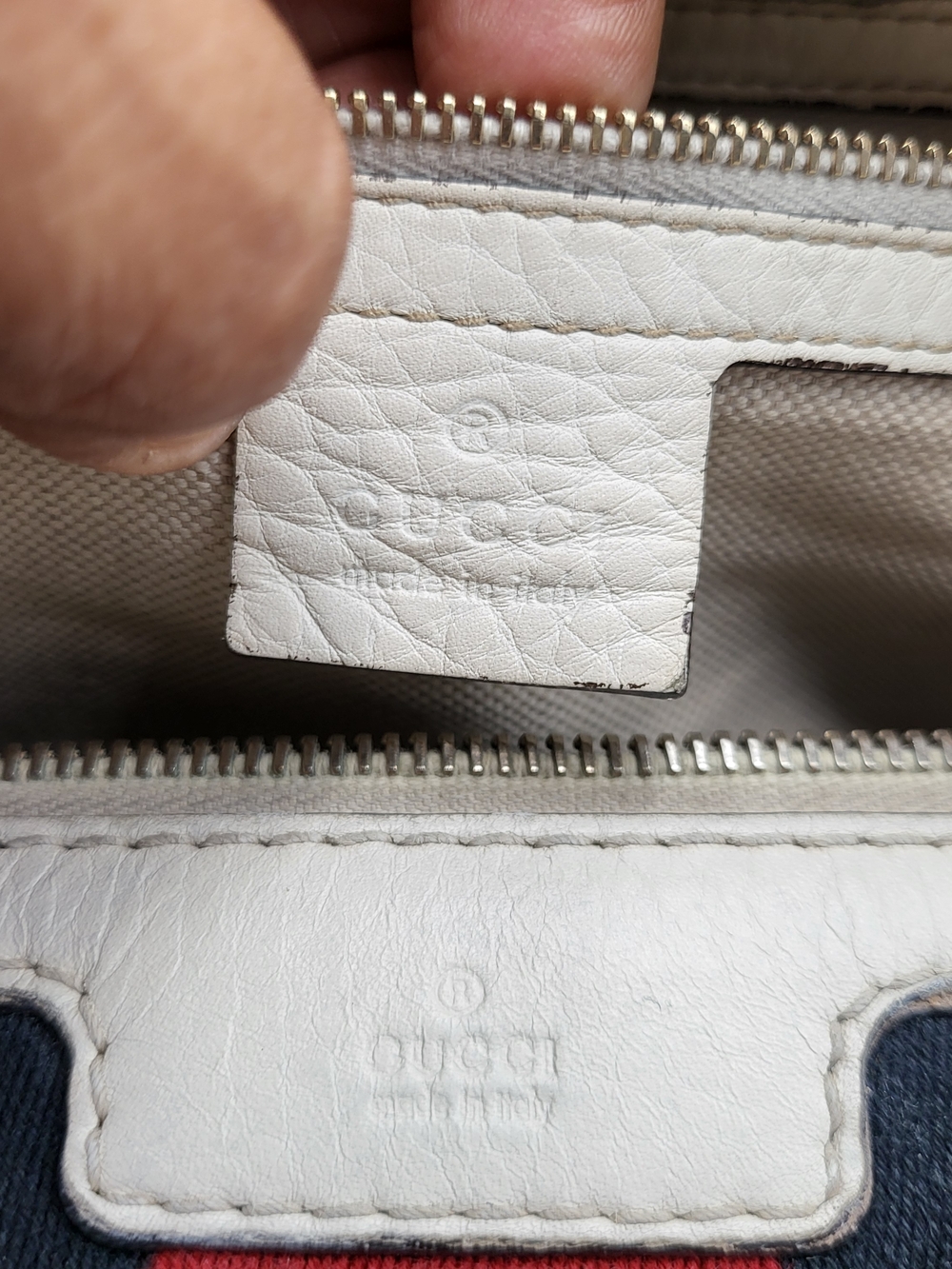 GUCCI White Lambskin Leather Web Stripe Medium Joy Boston 30,, Authentic w/COA. - Picture 8 of 16